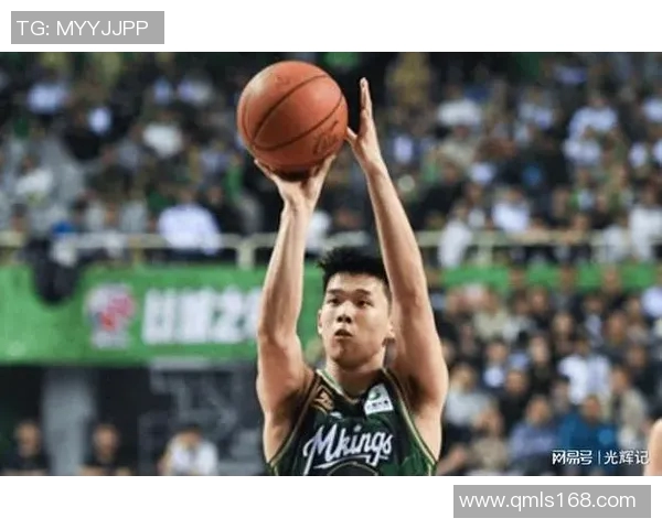 成都篮球队个人能力引发热议球迷对球员表现褒贬不一